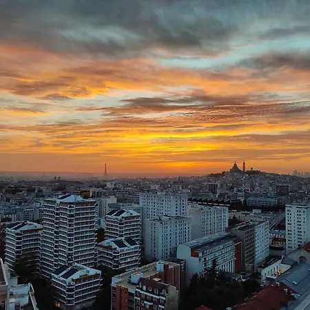 Lovely T2 With Breathtaking Views Of Apartamento París